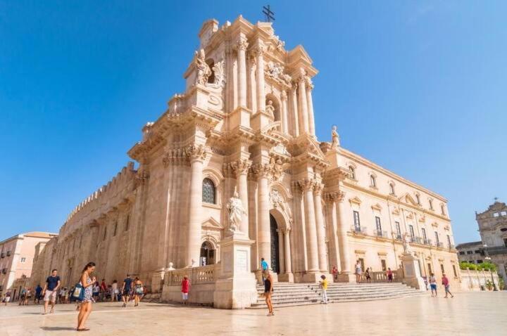 Casa Graziosa Villa Syracuse ภายนอก รูปภาพ